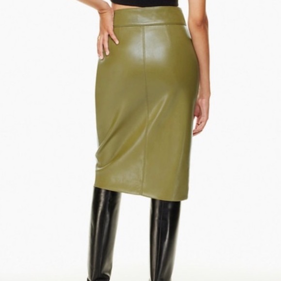 NWOT Aritzia Babaton Pegu Vegan Leather Pencil Skirt with Slit | Olive Green | 2 - Picture 5 of 7